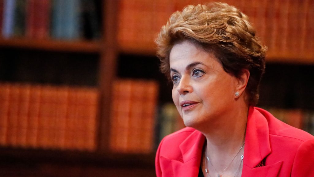 Jamais aceitaria as chantagens de Eduardo Cunha, afirma Dilma