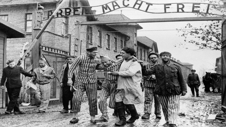 75 anos de Auschwitz, símbolo da luta contra a selvageria neoliberal
