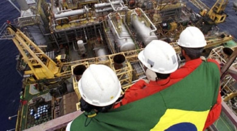 Em meio à crise política, nova suspeita na Petrobras