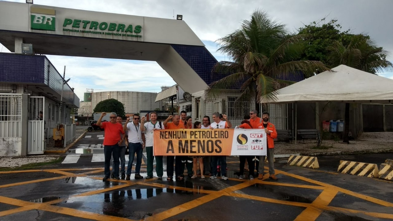 Petroleiros e outras categorias em greve contra desmonte do Estado