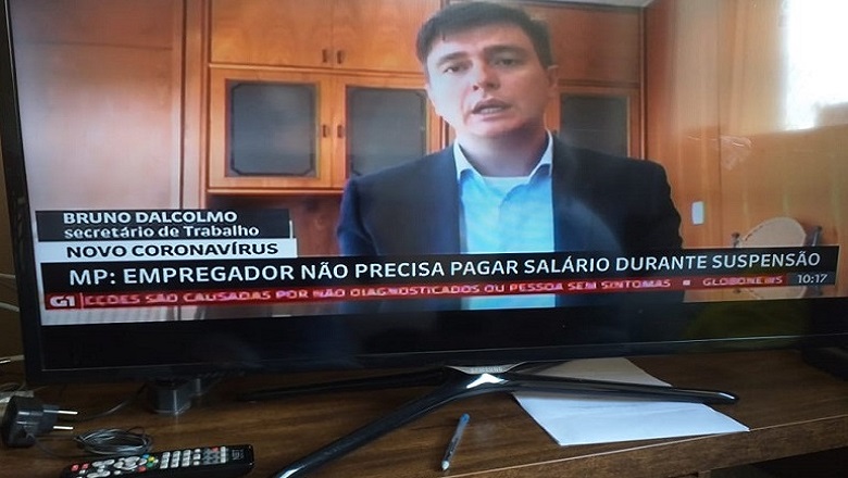 Bolsonaro abandona trabalhadores e propõe 4 meses sem salário