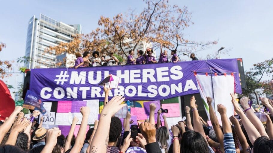 8 de Março: Bolsonaro faz luta das mulheres se tornar ainda mais urgente