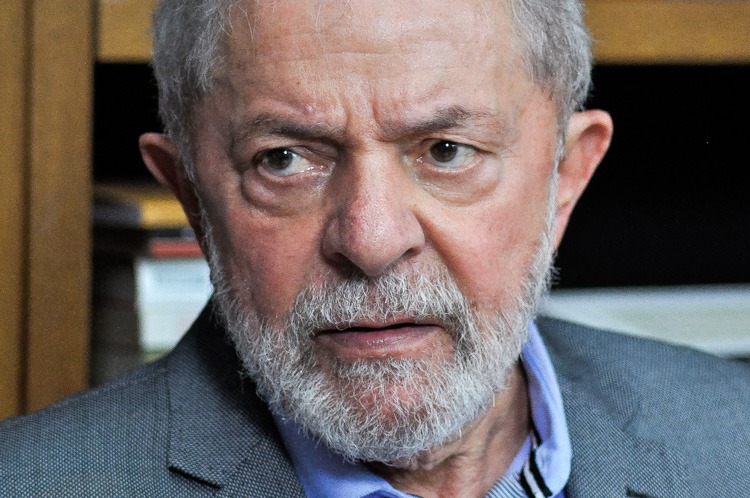 “O Brasil é uma nau sem rumo”, aponta ex-presidente Lula