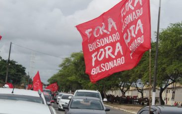 Manifestações apontam urgência do impeachment de Bolsonaro