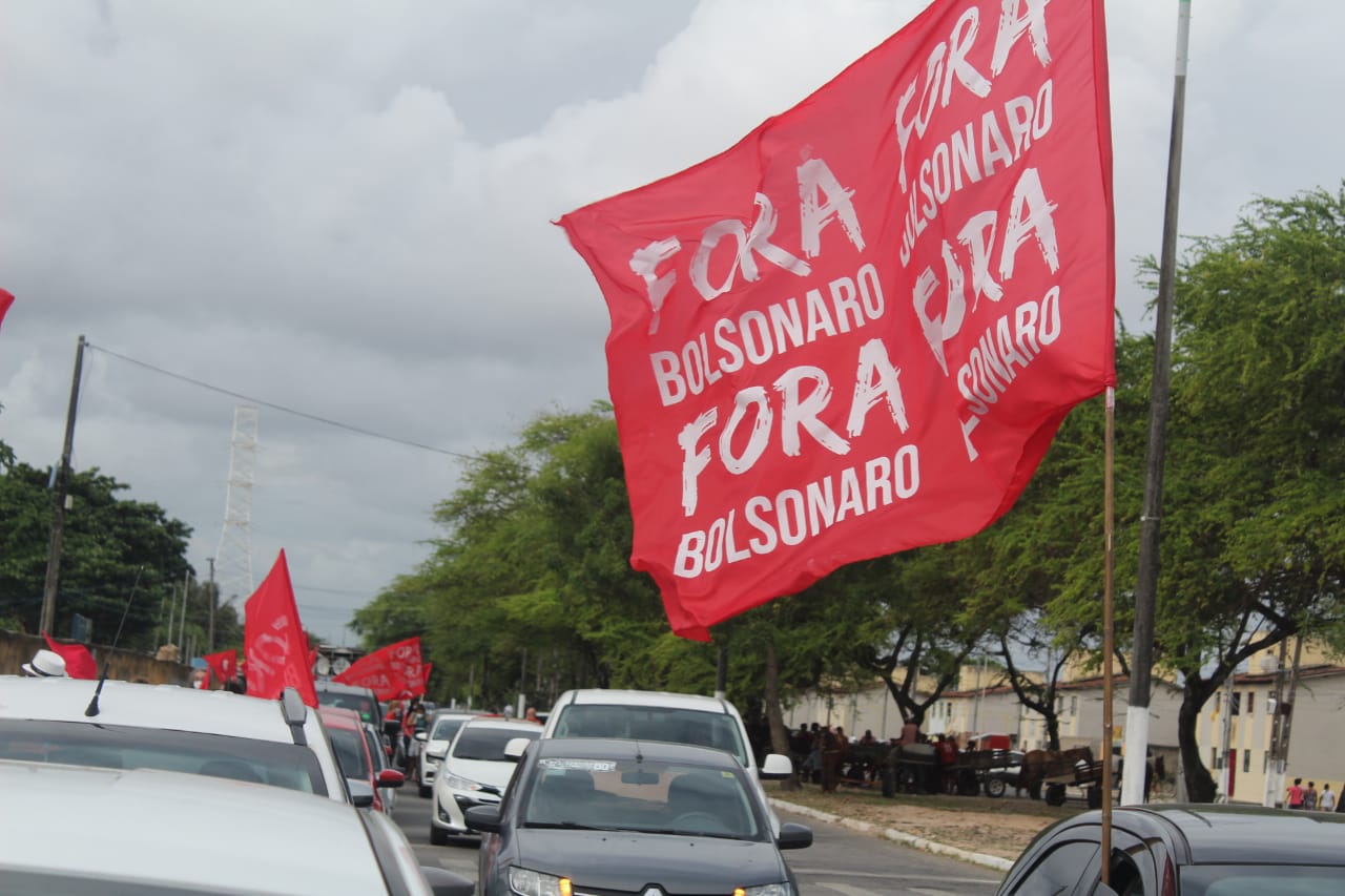 Manifestações apontam urgência do impeachment de Bolsonaro