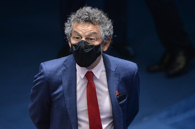 Paulo Rocha: Bolsonaro vai responder pelos crimes