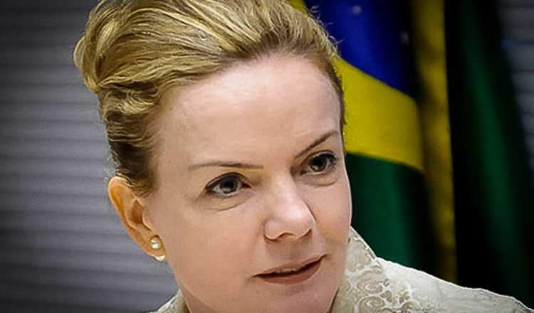 Gleisi: A luta em defesa das estatais é de todo o povo brasileiro