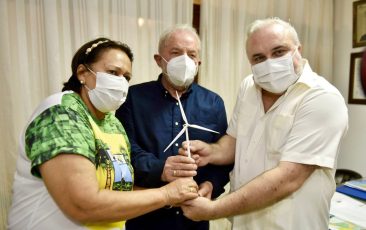 No RN, Lula recorda Getúlio e convida: “Vale a pena lutar por soberania”