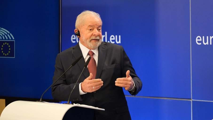 Lula: “Não temos outra coisa a fazer a não ser reconquistar a democracia”