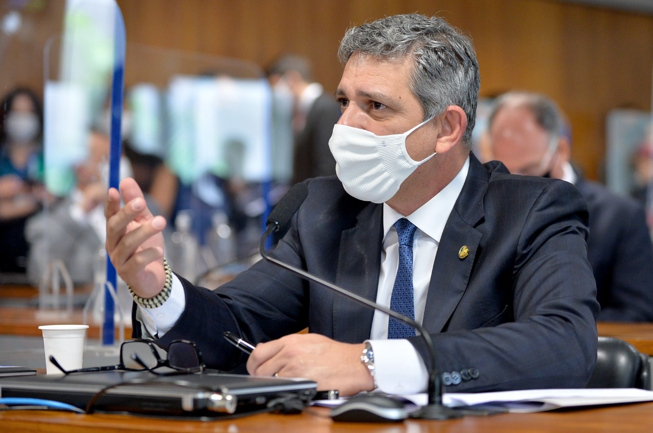 Rogério Carvalho: É urgente mudar a política de preços da Petrobras