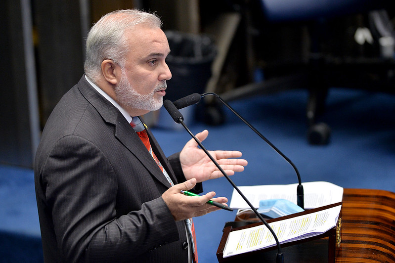 Proposta do PT: Senado debate repasse de lucros da Petrobras