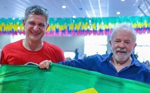 Rogério Carvalho recebe Lula em Sergipe
