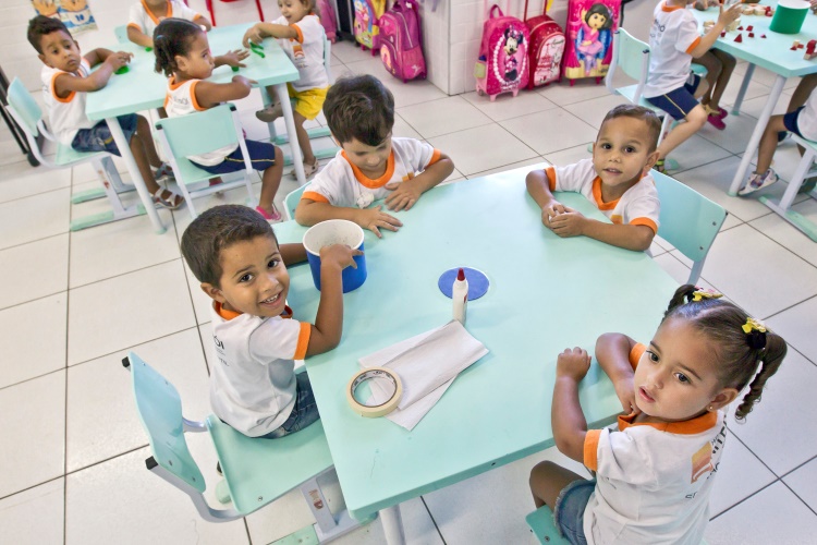 Com Bolsonaro, famílias pobres perdem acesso à creche