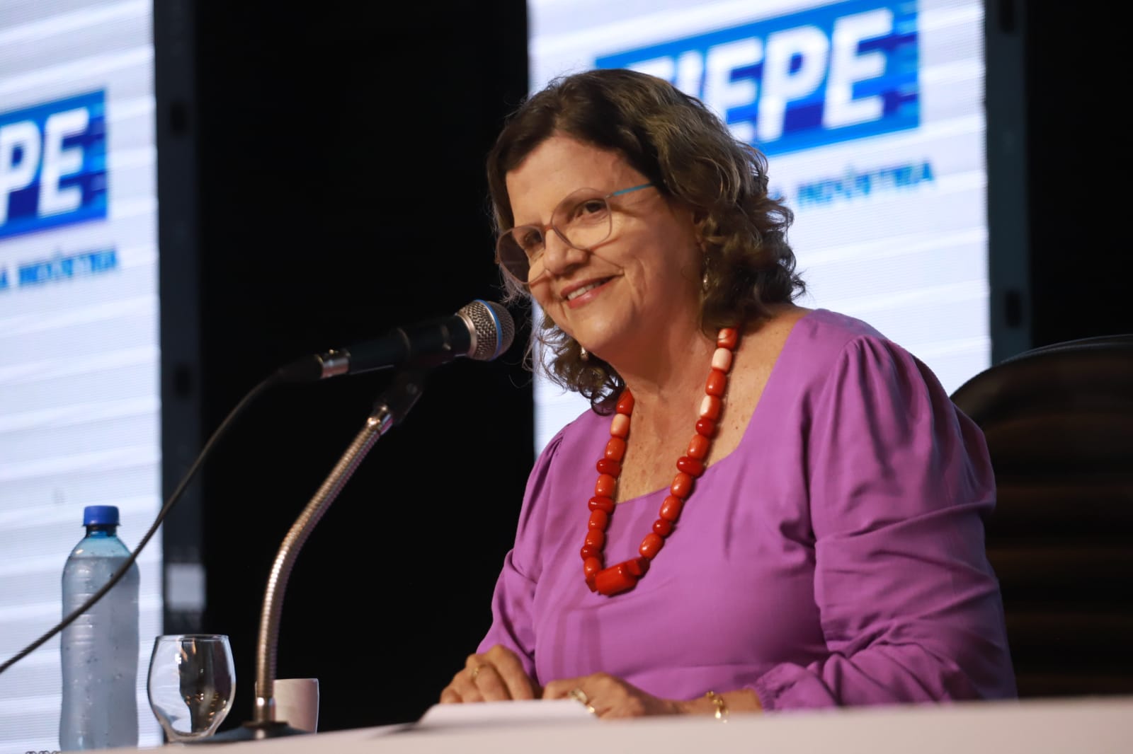 Teresa Leitão representa a força nordestina na reconstrução do Brasil