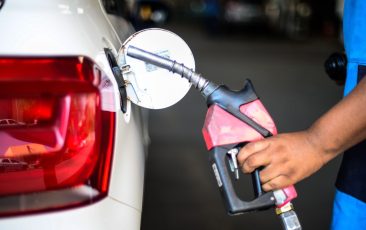 Mentira caiu por terra: preço da gasolina continua em disparada
