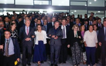 Lula lidera histórica caminhada de fortalecimento da democracia