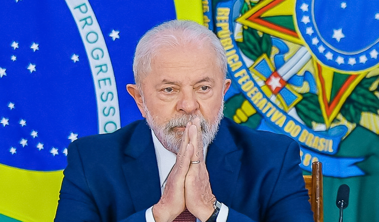 “Não vamos transformar escolas em prisão”, afirma Lula