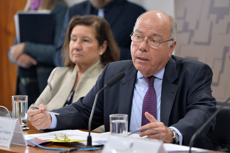 Vieira destaca reconstrução de parcerias na política externa