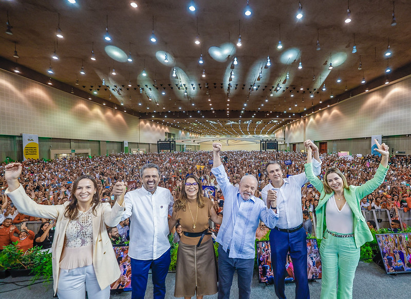 Escolas em tempo integral: governo Lula expande sucesso do Ceará