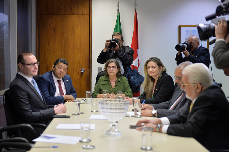 PT no Senado reforça apoio a indicações de Lula para STF e BC