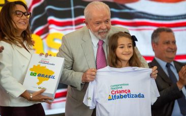 Compromisso Nacional Criança Alfabetizada revela compromisso do governo com a educação
