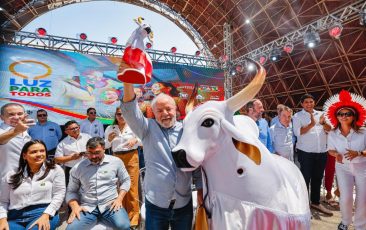 Lula: com novo Luz para Todos, chegam a 40 as políticas de inclusão retomadas
