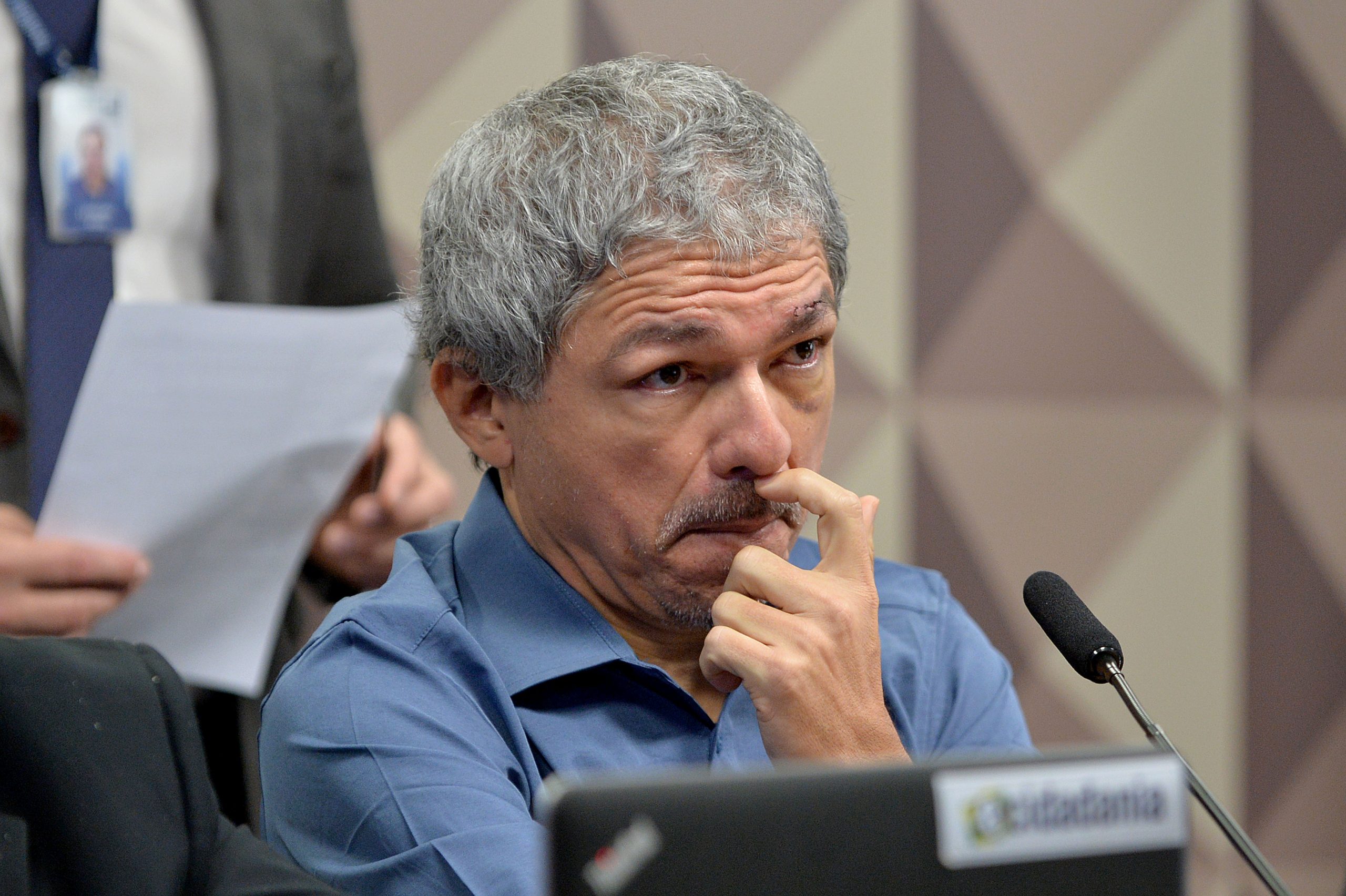 Bolsonarista condenado por tentar explodir aeroporto esquece a valentia e se cala na CPMI