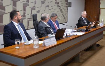 Comissão do Senado aprova indicações de Lula para o Banco Central