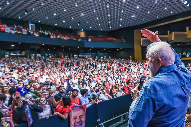 “PT poderá conquistar vitória extraordinária nas eleições municipais”, aponta Lula
