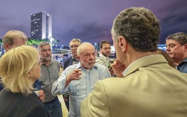 Especial 8/1: Lula liderou reação democrática ao terrorismo bolsonarista