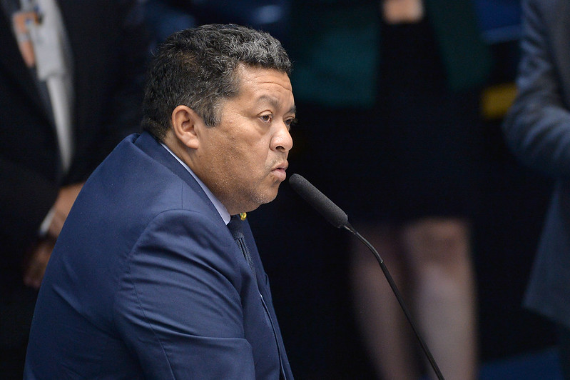 PT no Senado aponta hipocrisia bolsonarista em ato com pedido de anistia para golpistas