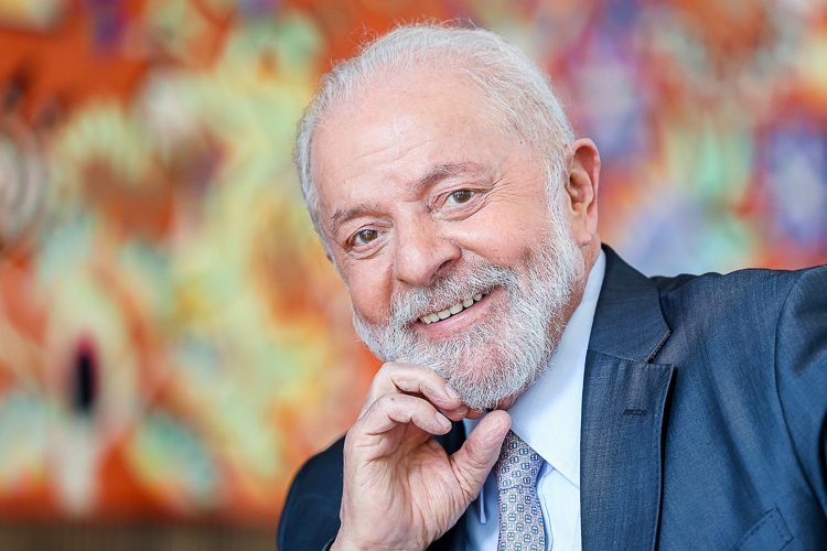 Pesquisa: 52% dos brasileiros aprovam Lula e seu governo