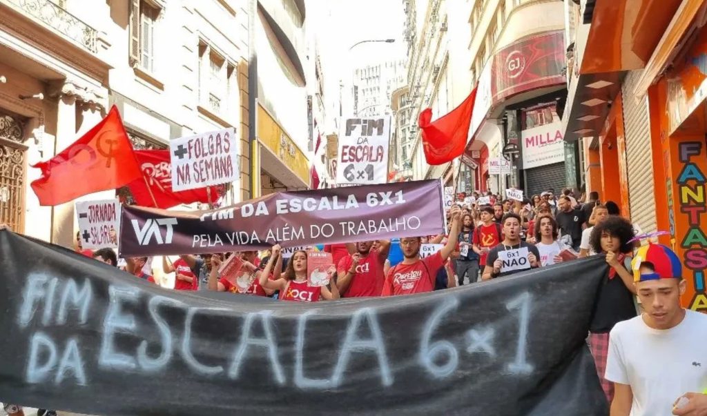 Parlamentares do PT apoiam em massa PEC de redução da jornada de trabalho, luta antiga do partido