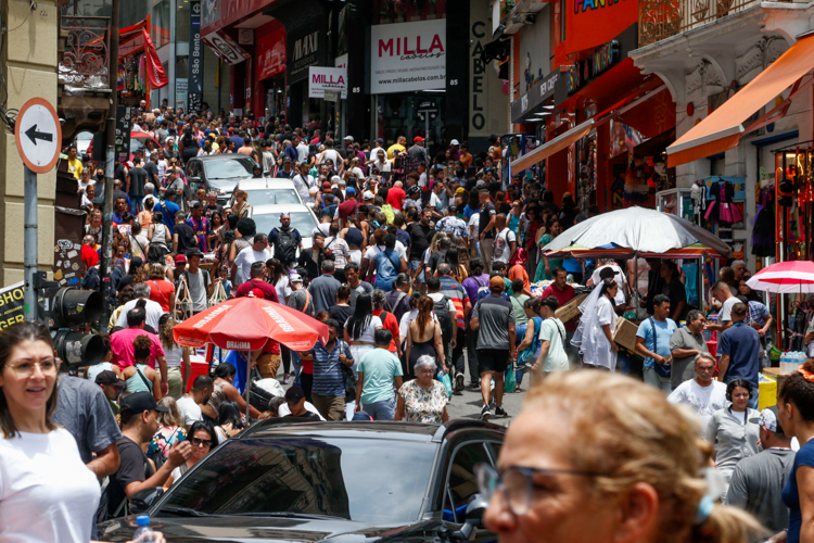 Brasil atinge menor nível de pobreza desde 2012