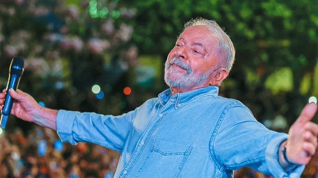 Senadores do PT desejam força e recuperação rápida ao presidente Lula após cirurgia