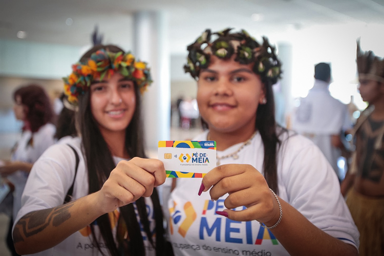 AGU recorre contra bloqueio do Pé-de-Meia