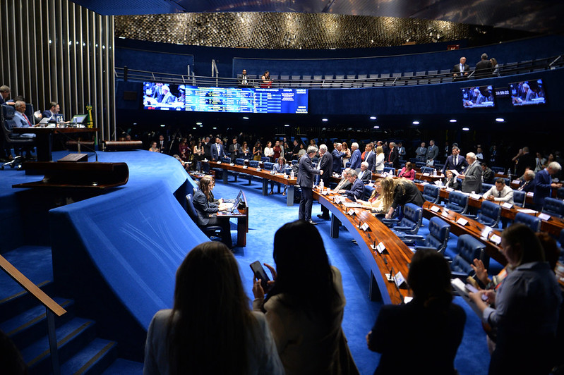 Senado aprova proposta de adoção de linguagem simples em comunicações oficiais