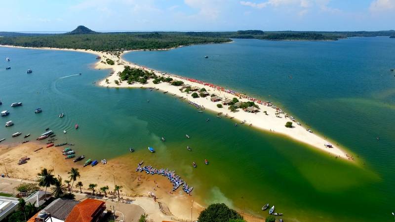 Beto Faro exalta os 267 anos de Alter do Chão