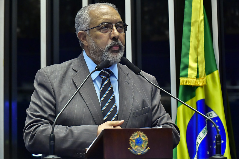 Paim alerta para perda de direitos de estoquistas que atuam por meio de aplicativos