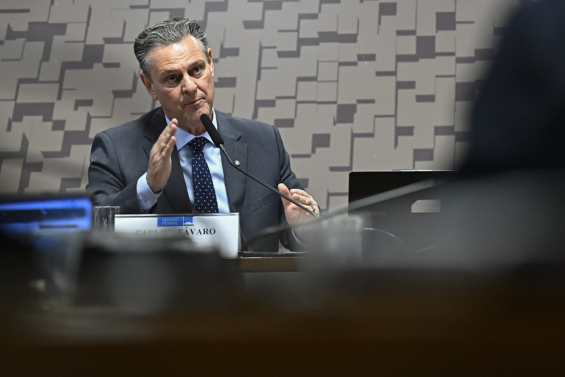 Ministro garante segurança da defesa sanitária para controlar gripe aviária