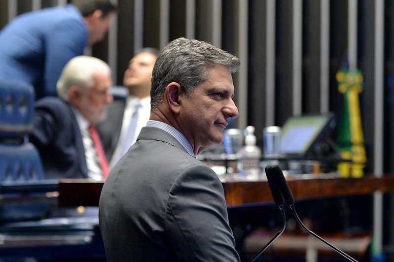 Reajuste de salários de servidores do Executivo federal vai a sanção