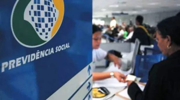 Presidente do INSS confirma devolução de valores debitados de aposentadorias