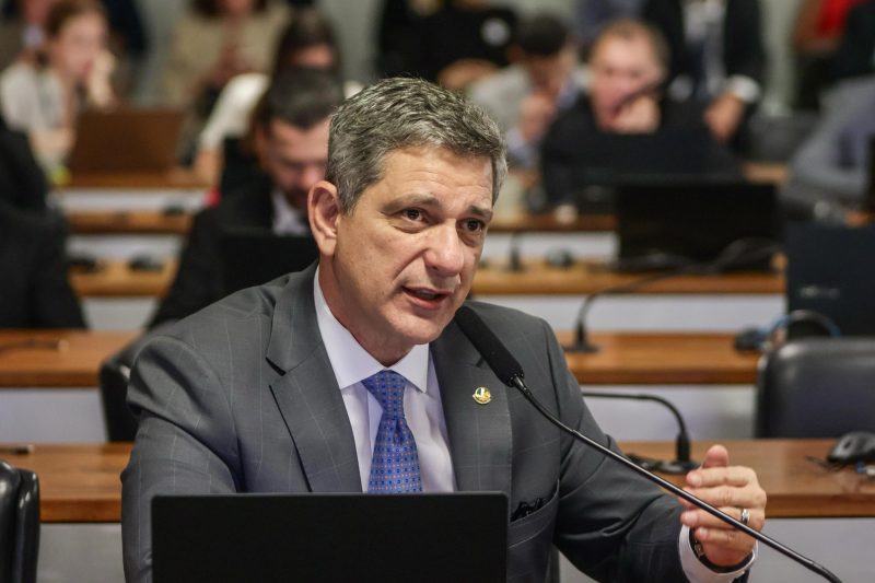 Senador Rogério propõe nova legislação para impedir exportação de minerais estratégicos sem beneficiamento no Brasil