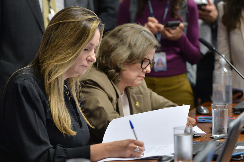 Senado aprova cota de 30% para mulheres em conselhos de administração
