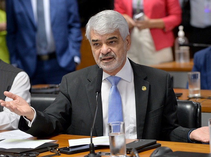 Humberto Costa: regulamentação das plataformas digitais é questão de soberania