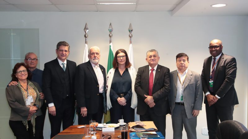 Após reunião com a presidente da Petrobras, Magda Chambriard, senador Rogério anuncia que Fafen voltará a funcionar em Sergipe até o fim do ano