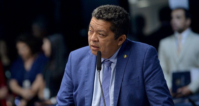 Semana e safra, por Beto Faro