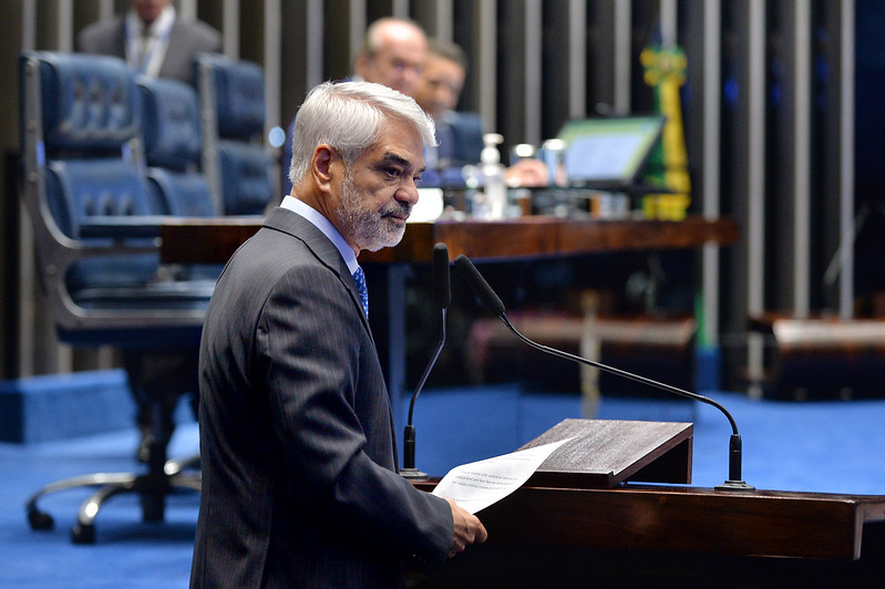 Humberto defende maior taxação do “andar de cima” na busca por justiça tributária