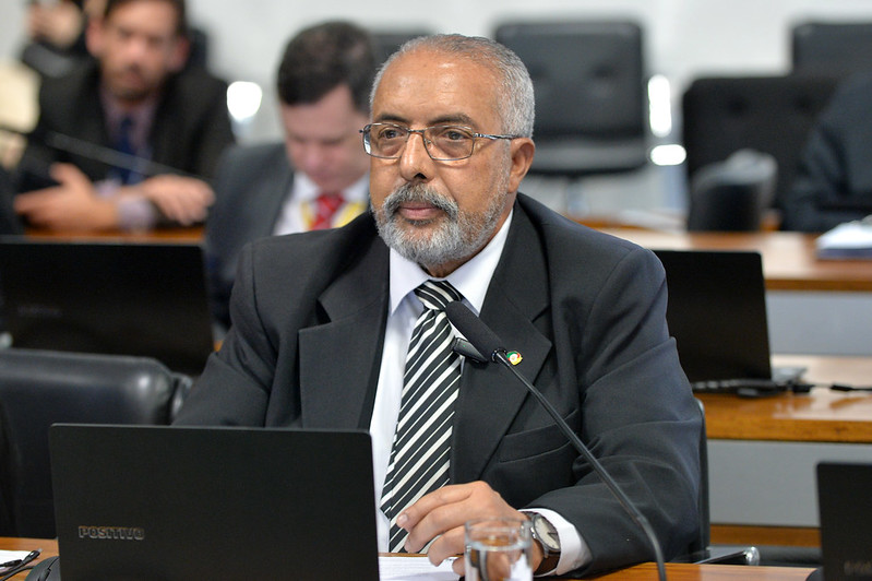 Fazer o bem sem olhar a quem, por Paulo Paim