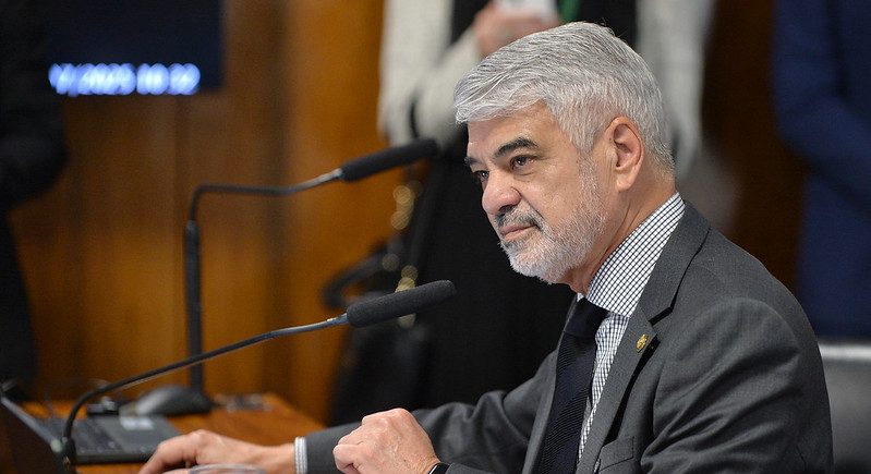 Com relatório de Humberto, avança garantia de pagamento de pensão alimentícia